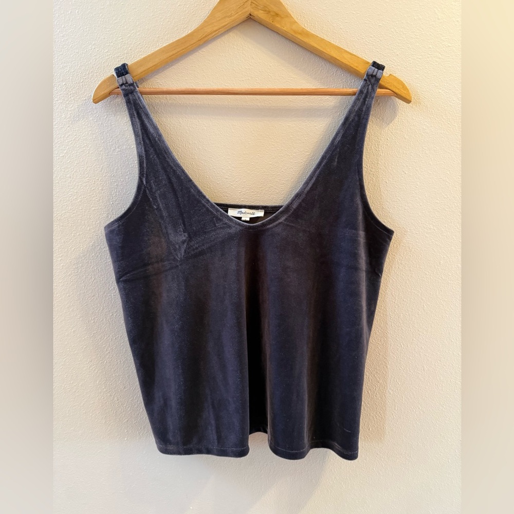 Madewell Velvet Camisole in Deep Black